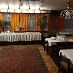 酒店 Vetrov