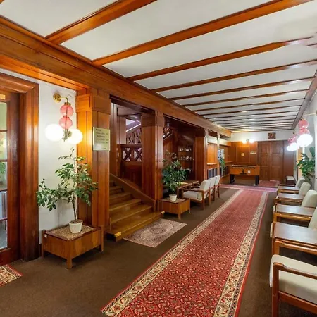 Hotel Vetrov 3*