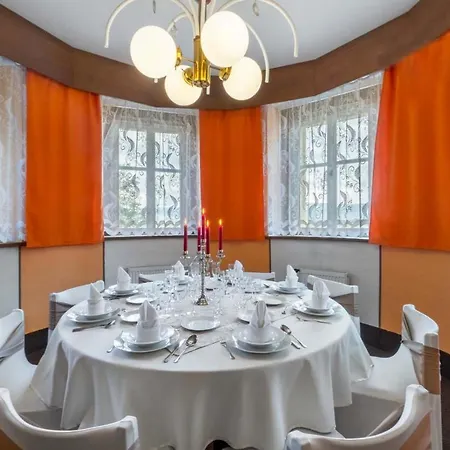 Vetrov Hotel 3*